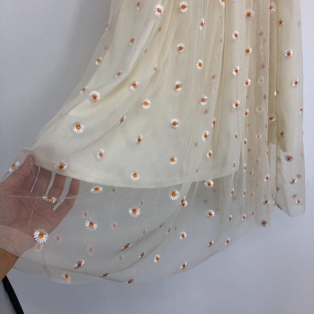 Ivory Puff Sleeve Tulle Mesh Smocked Chest Daisy Embroidered Dress - Picture 6 of 15